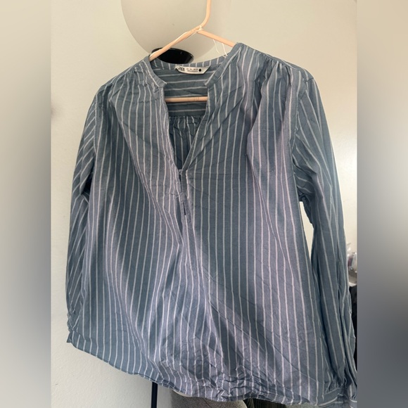 Zara Tops - Zara women’s Casual Blue and White Striped Shirt